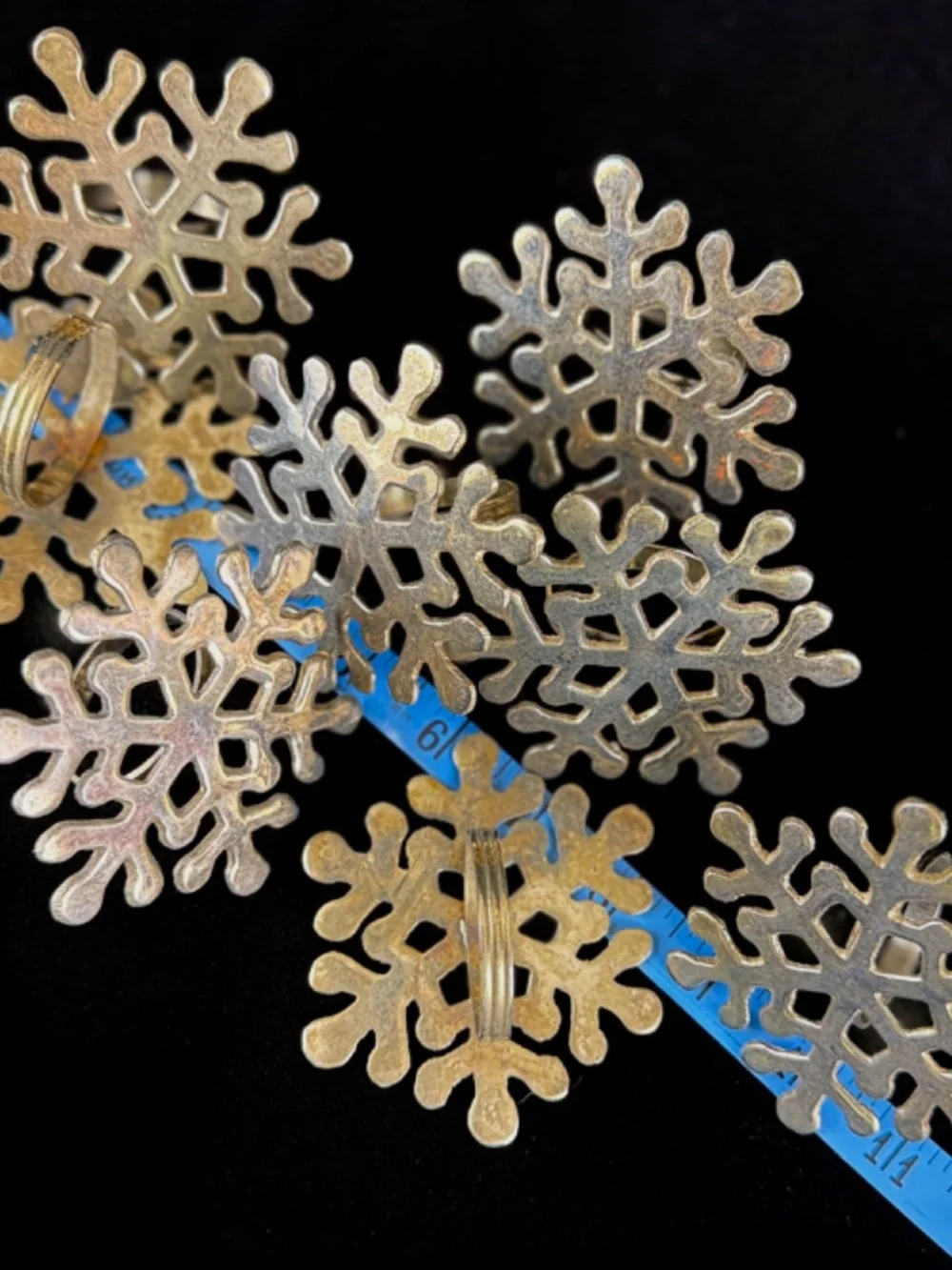 8 Snowflake Napkin Rings Christmas Winter Napkin Holders Set Silver Tone